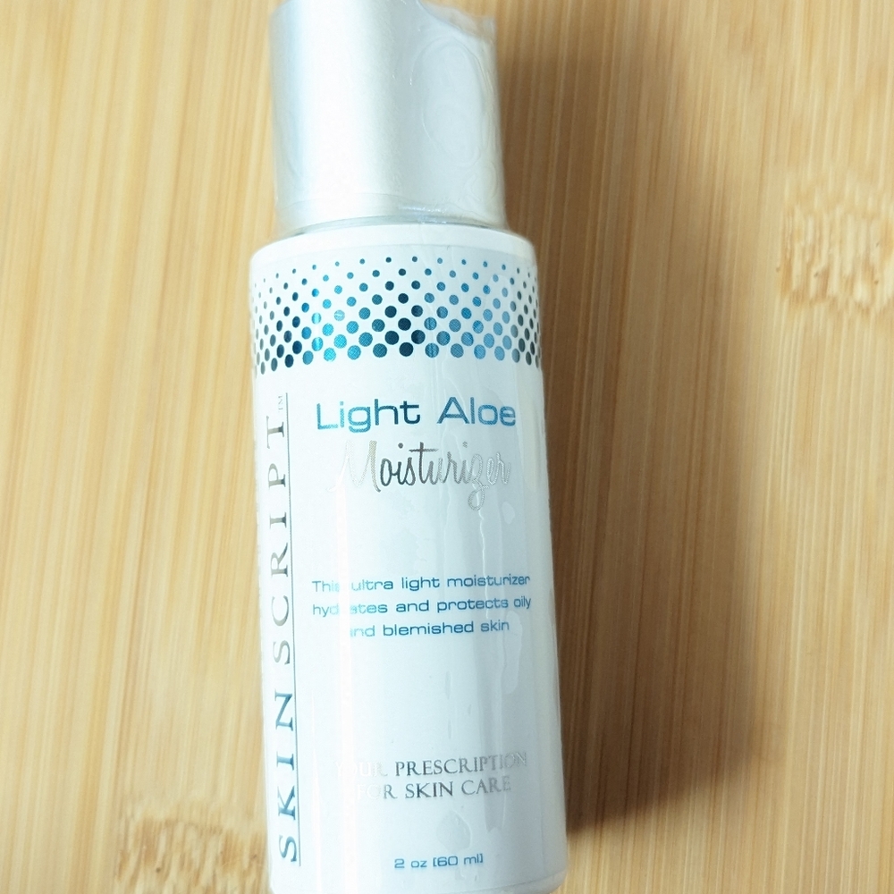 Skin Script Light Aloe Moisturizer 2oz